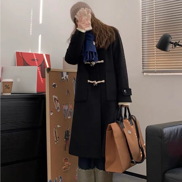 Horn-button long coat - Picture 6 of 6